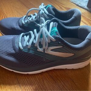Brooks Women’s Addiction 14 8.5 running shoes